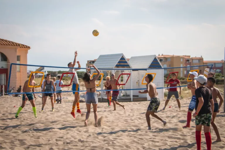 vhole ball sur le sable